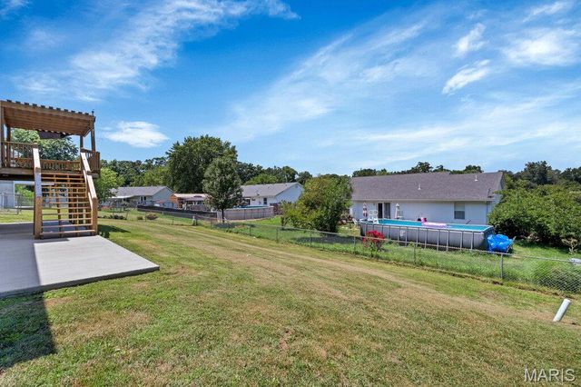 907 Sherwood Drive, Warrenton, MO 63383