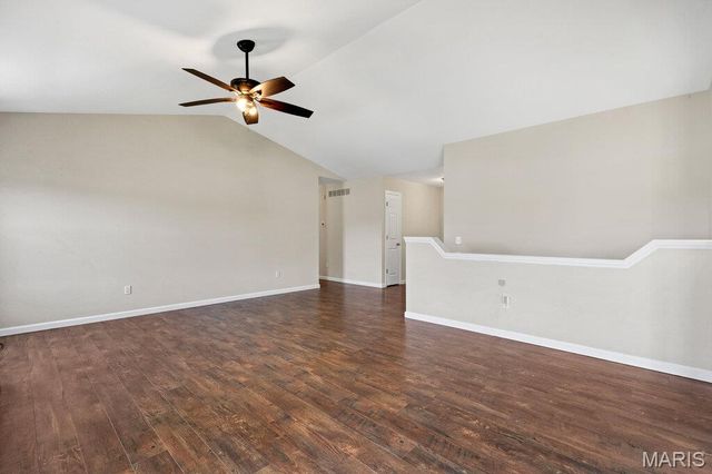 907 Sherwood Drive, Warrenton, MO 63383