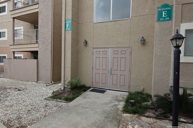 4119 Medical Dr Apt F104, San Antonio, TX 78229