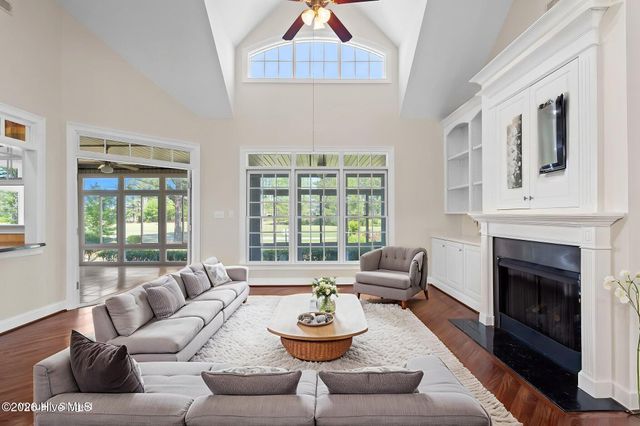 9278 Checkerberry Square NW, Calabash, NC 28467