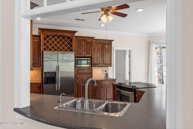 9278 Checkerberry Square NW, Calabash, NC 28467