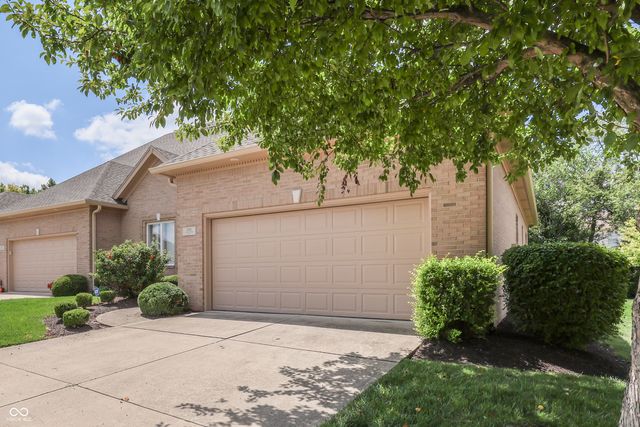 1496 Heron Ridge Boulevard, Greenwood, IN 46143