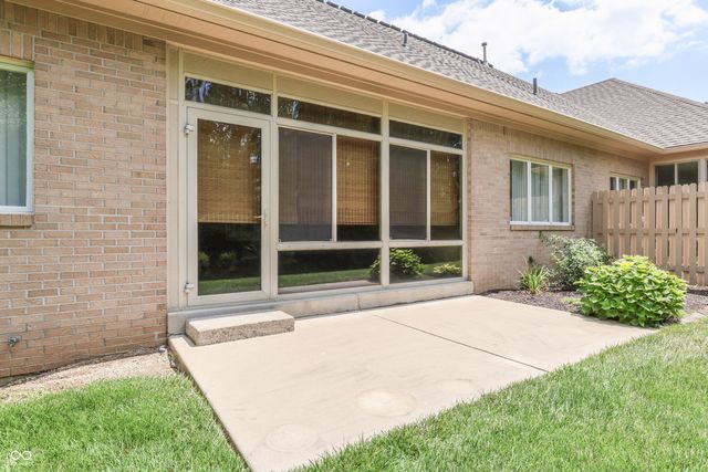 1496 Heron Ridge Boulevard, Greenwood, IN 46143