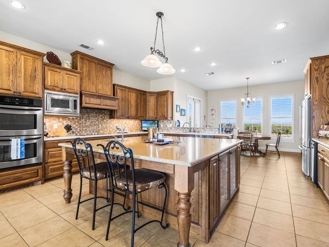 1000 S Landmark Road, Kerrville, TX 78028