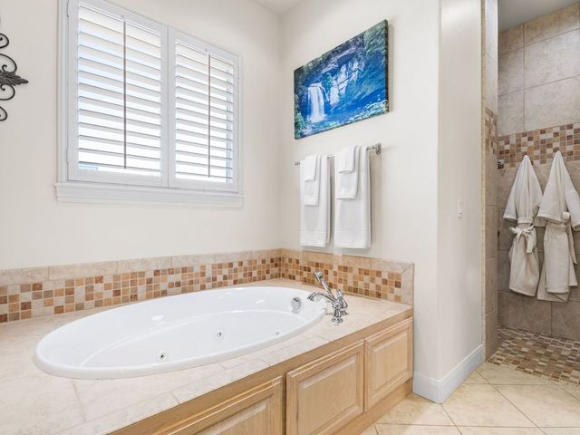 1000 S Landmark Road, Kerrville, TX 78028