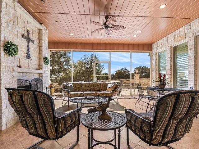 1000 S Landmark Road, Kerrville, TX 78028