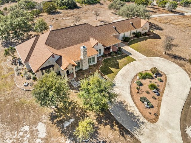 1000 S Landmark Road, Kerrville, TX 78028