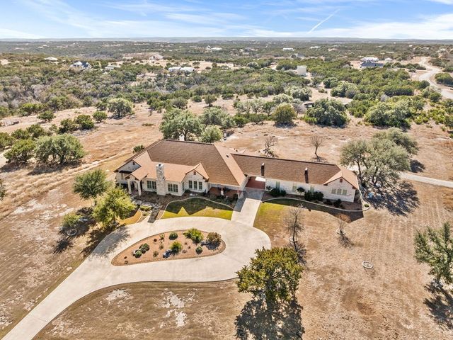 1000 S Landmark Road, Kerrville, TX 78028