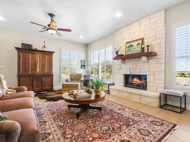 1000 S Landmark Road, Kerrville, TX 78028