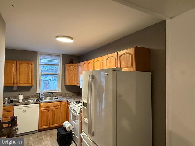 182 MADISON AVE, Mount Holly, NJ 08060