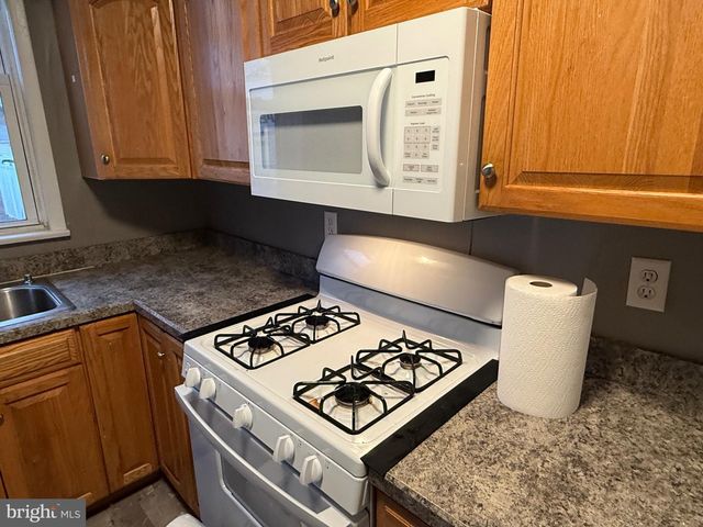 182 MADISON AVE, Mount Holly, NJ 08060