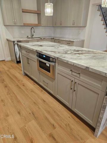 9682 Hillhaven Avenue, Tujunga (los Angeles), CA 91042