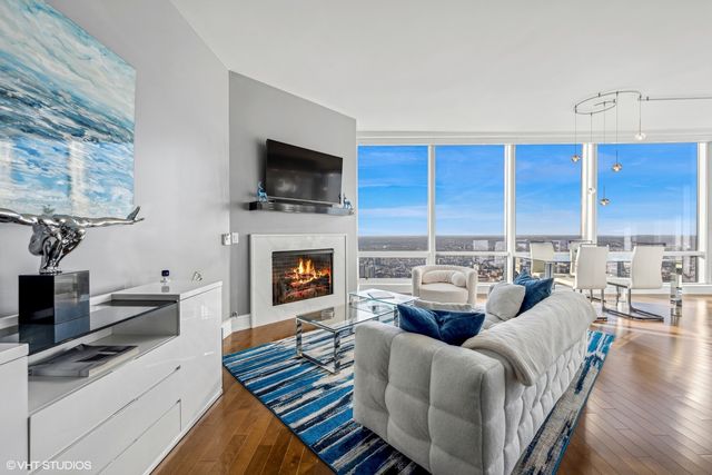 401 N Wabash Avenue 70D, Chicago, IL 60611