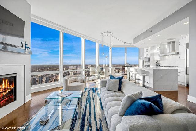 401 N Wabash Avenue 70D, Chicago, IL 60611