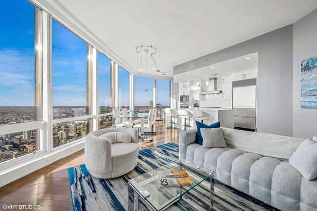 401 N Wabash Avenue 70D, Chicago, IL 60611