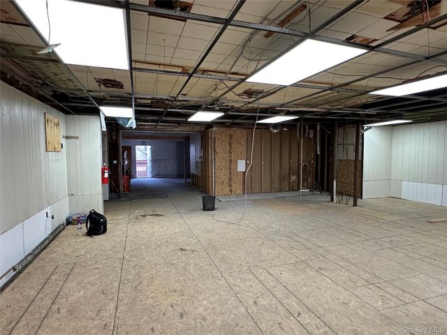 2814 Middletown Road 1, Bronx, NY 10461