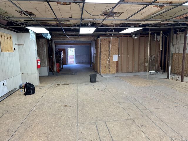 2814 Middletown Road 1, Bronx, NY 10461