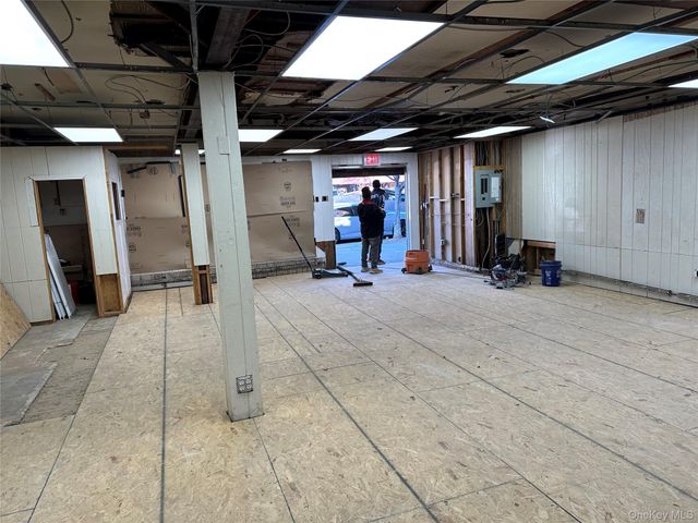 2814 Middletown Road 1, Bronx, NY 10461