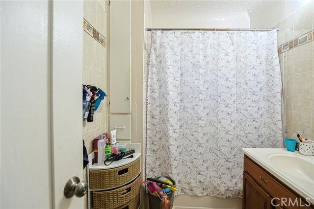 410 E 60th St, Long Beach, CA 90805