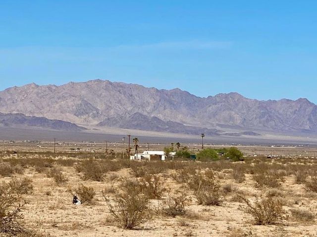 138 Amboy Road, 29 Palms, CA 92277