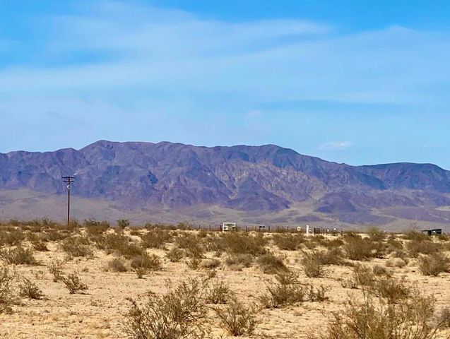 138 Amboy Road, 29 Palms, CA 92277