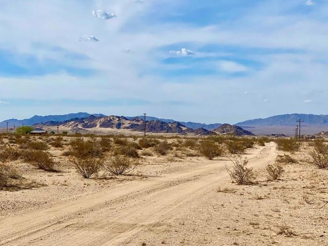 138 Amboy Road, 29 Palms, CA 92277