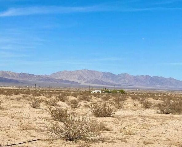 138 Amboy Road, 29 Palms, CA 92277