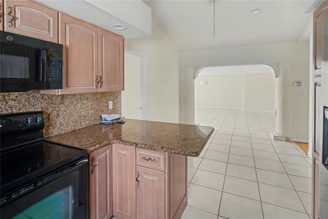 1000 SE 7th Avenue, Pompano Beach, FL 33060