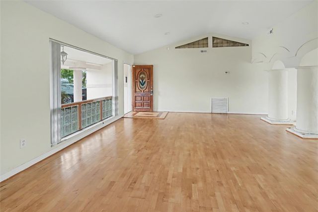 1000 SE 7th Avenue, Pompano Beach, FL 33060