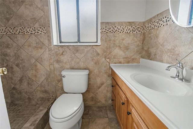 1000 SE 7th Avenue, Pompano Beach, FL 33060