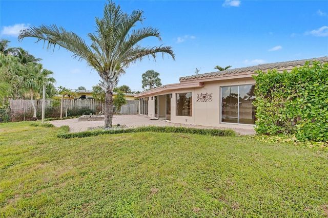 1000 SE 7th Avenue, Pompano Beach, FL 33060