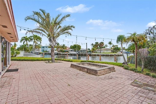 1000 SE 7th Avenue, Pompano Beach, FL 33060