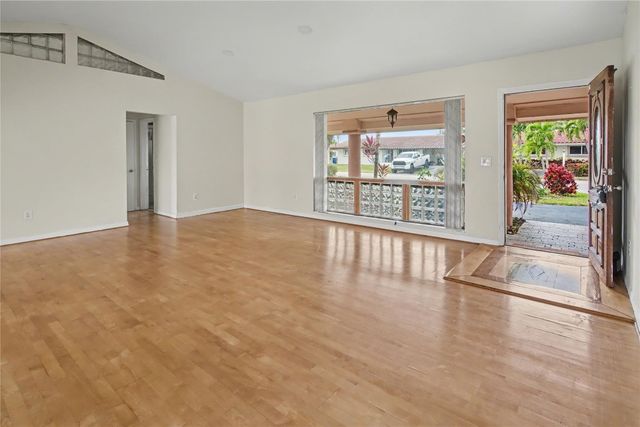 1000 SE 7th Avenue, Pompano Beach, FL 33060