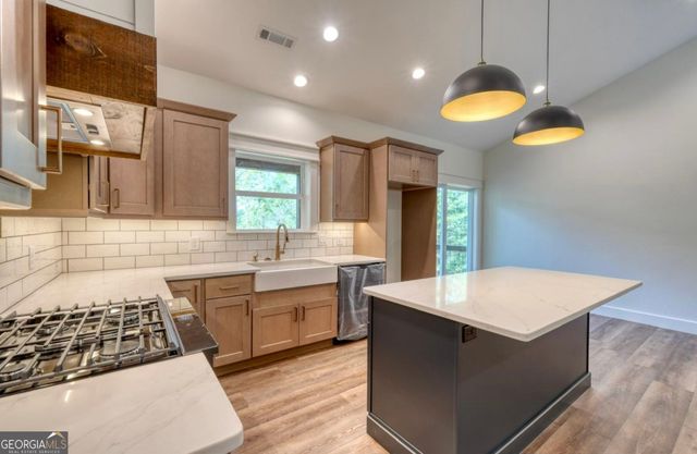 99 LOFTIS MTN Trail, Blairsville, GA 30512