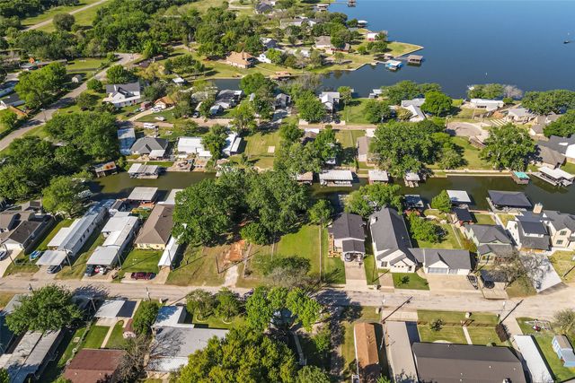 3410 Tahitian Court, Granbury, TX 76048