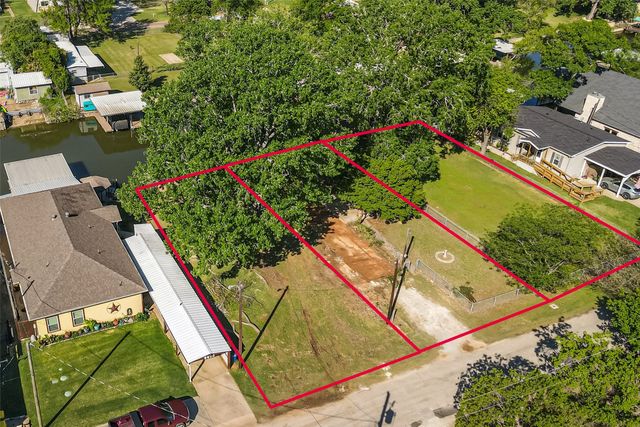 3410 Tahitian Court, Granbury, TX 76048