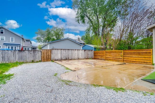 3027 Glen Place NW, Canton, OH 44708