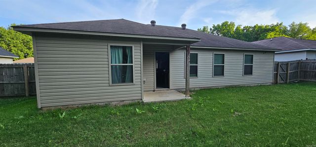 8 Appleseed Cv, Little Rock, AR 72206