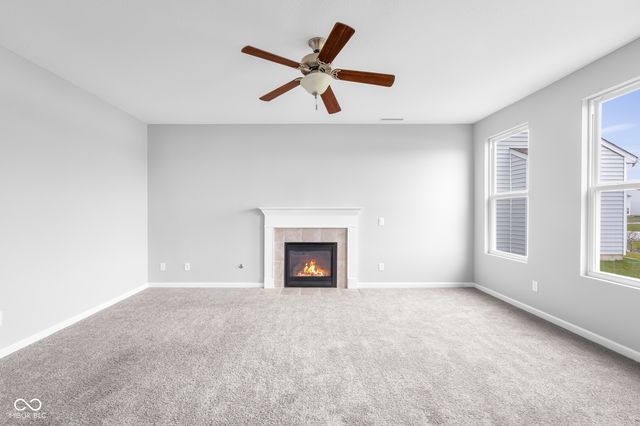 2216 Creek Bank Drive, Columbus, IN 47201