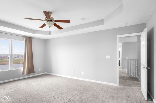 2216 Creek Bank Drive, Columbus, IN 47201