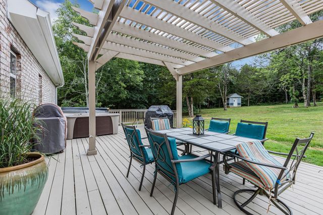 6770 Bly Trice Rd, College Grove, TN 37046