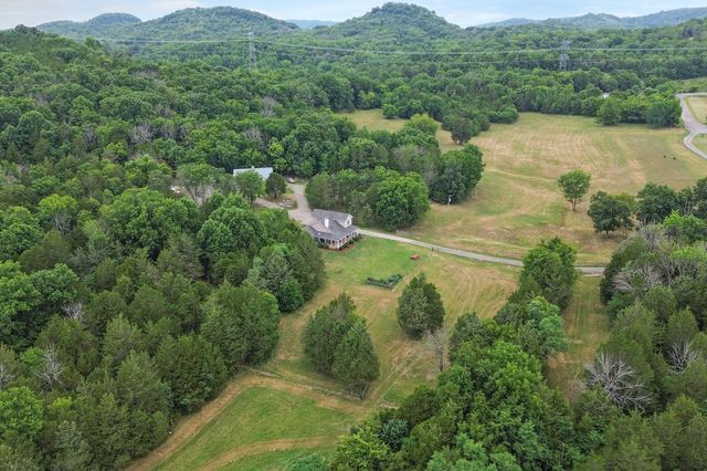 6770 Bly Trice Rd, College Grove, TN 37046