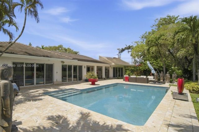 9448 NW 54th Doral Cir Lane, Doral, FL 33178