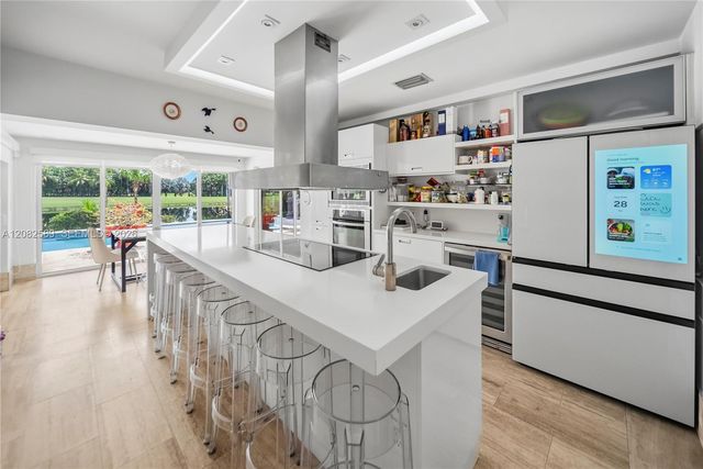 9448 NW 54th Doral Cir Lane, Doral, FL 33178