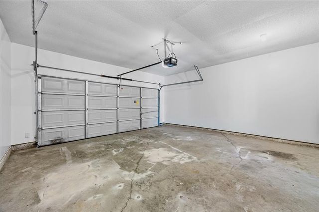 1094 Cliftwood Drive, Riverdale, GA 30296