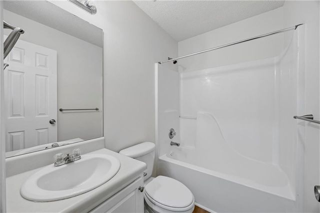 1094 Cliftwood Drive, Riverdale, GA 30296