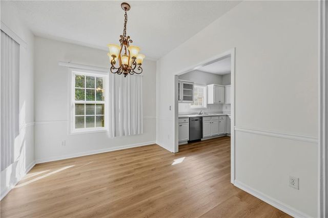 1094 Cliftwood Drive, Riverdale, GA 30296
