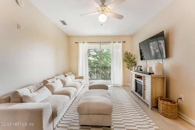 10550 BAYMEADOWS Road 413, Jacksonville, FL 32256