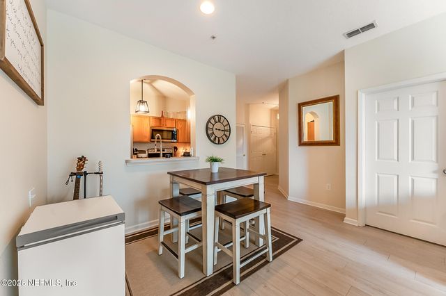 10550 BAYMEADOWS Road 413, Jacksonville, FL 32256