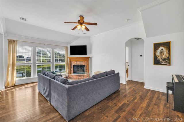 14929 Courtney Lane, Glenpool, OK 74033